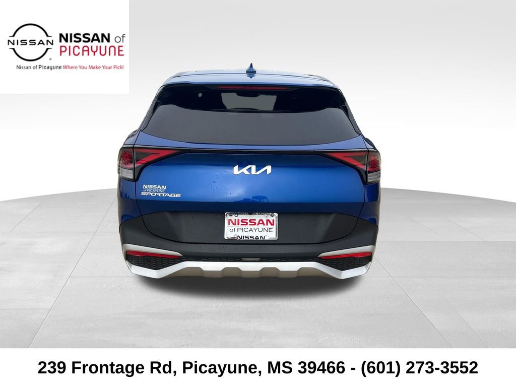 Used 2023 Kia Sportage EX image 4