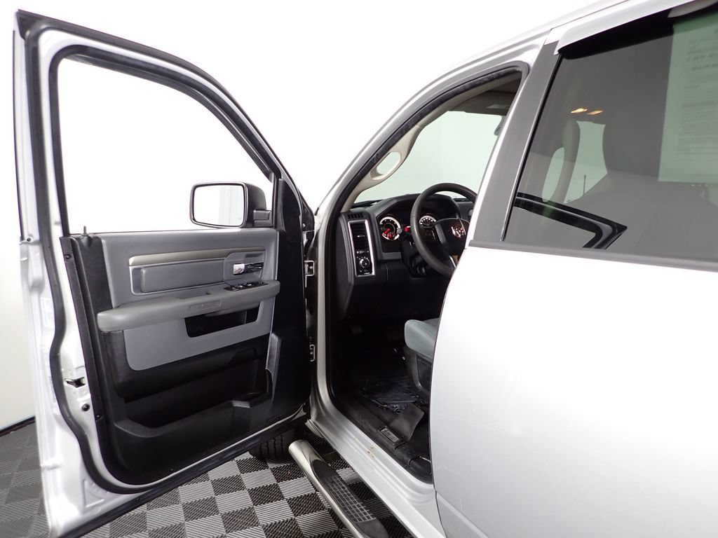 Used 2016 RAM 1500 Outdoorsman AWD/4WD image 17