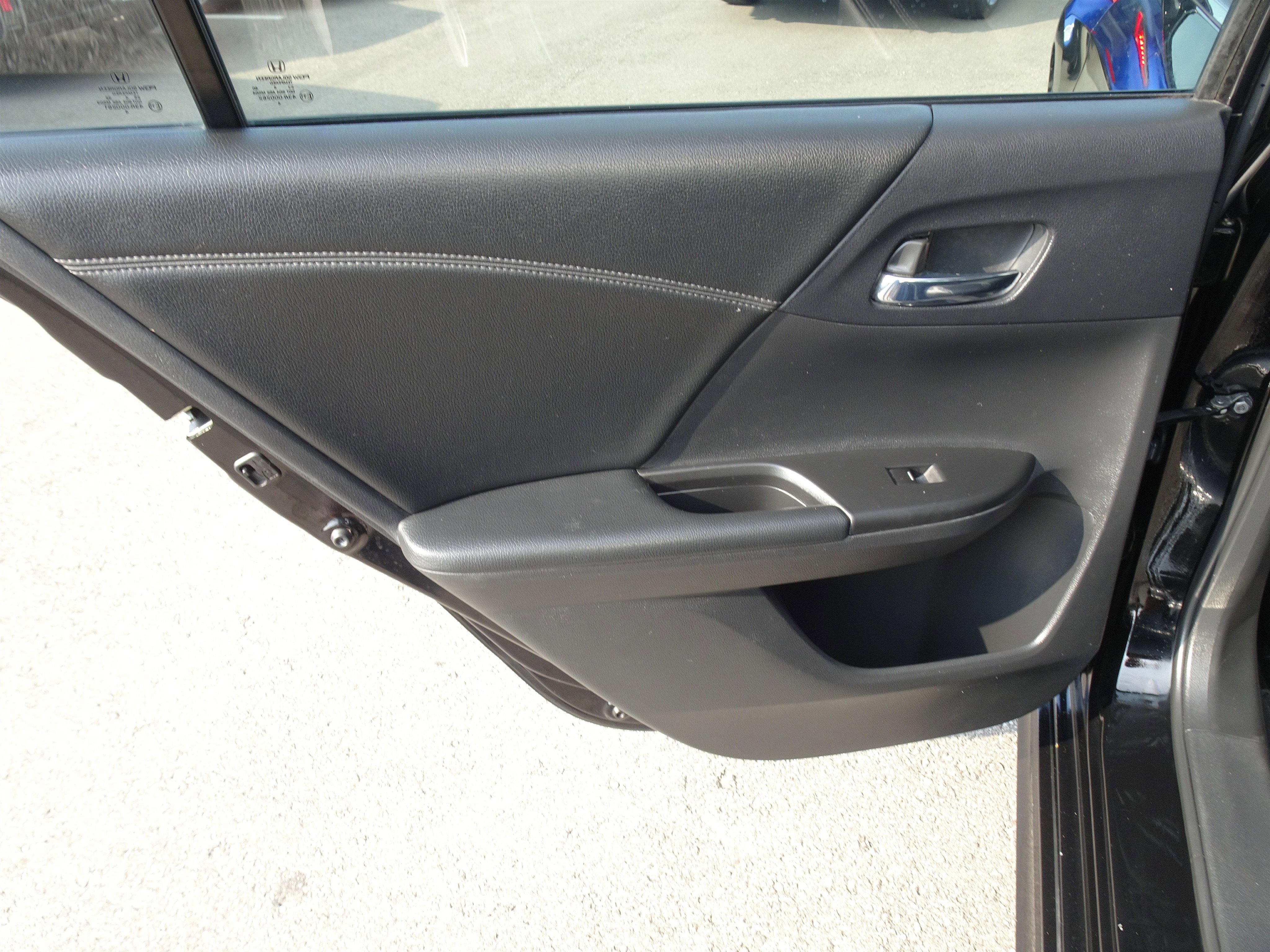 Used 2014 Honda Accord EX-L image 15