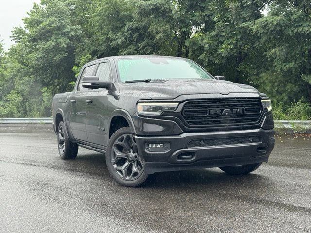 Used 2020 RAM 1500 Limited w/ Black Appearance Package AWD/4WD image 32
