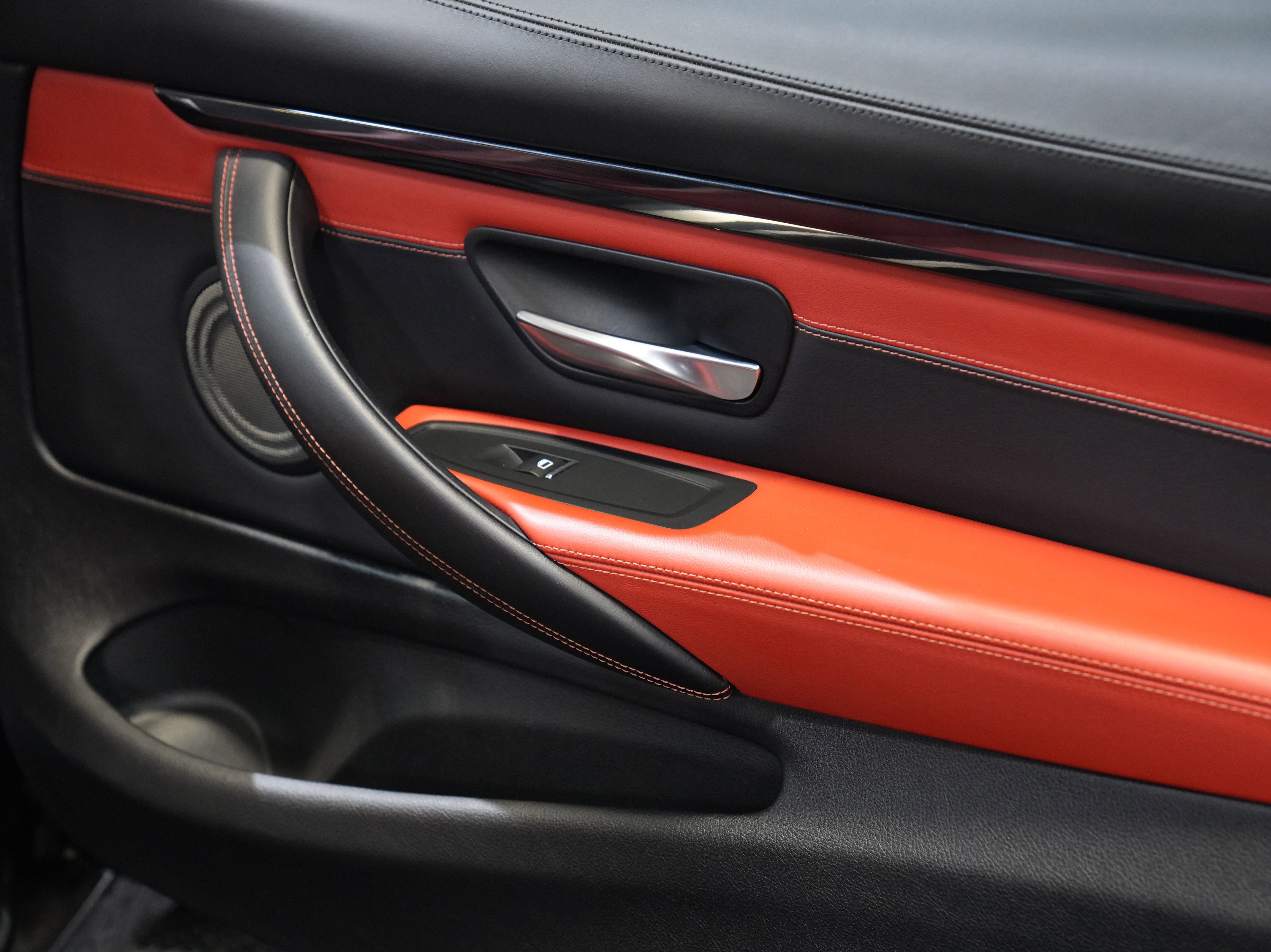 Used 2018 BMW M4 COUPE 2D image 25