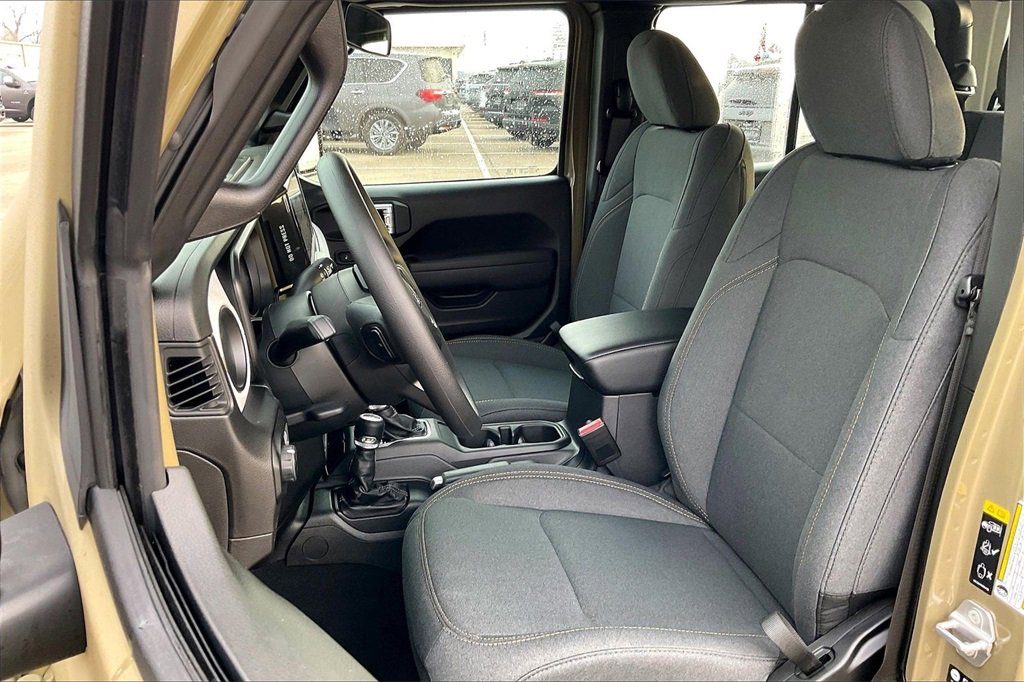 New 2026 Jeep Gladiator Sport image 9