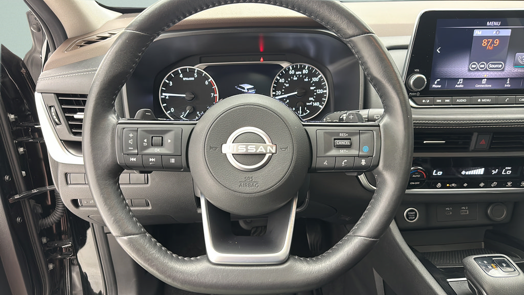 Used 2023 Nissan Rogue SV w/ SV Premium B Package AWD/4WD image 15