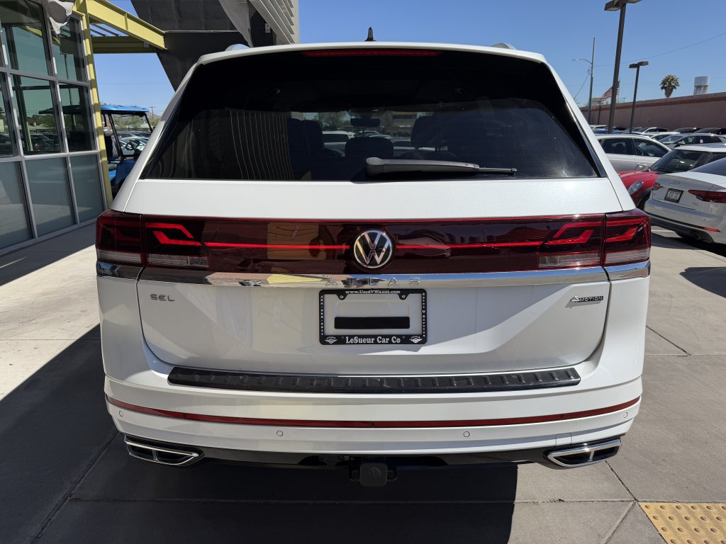 Used 2024 Volkswagen Atlas SEL Premium R-Line AWD/4WD image 13
