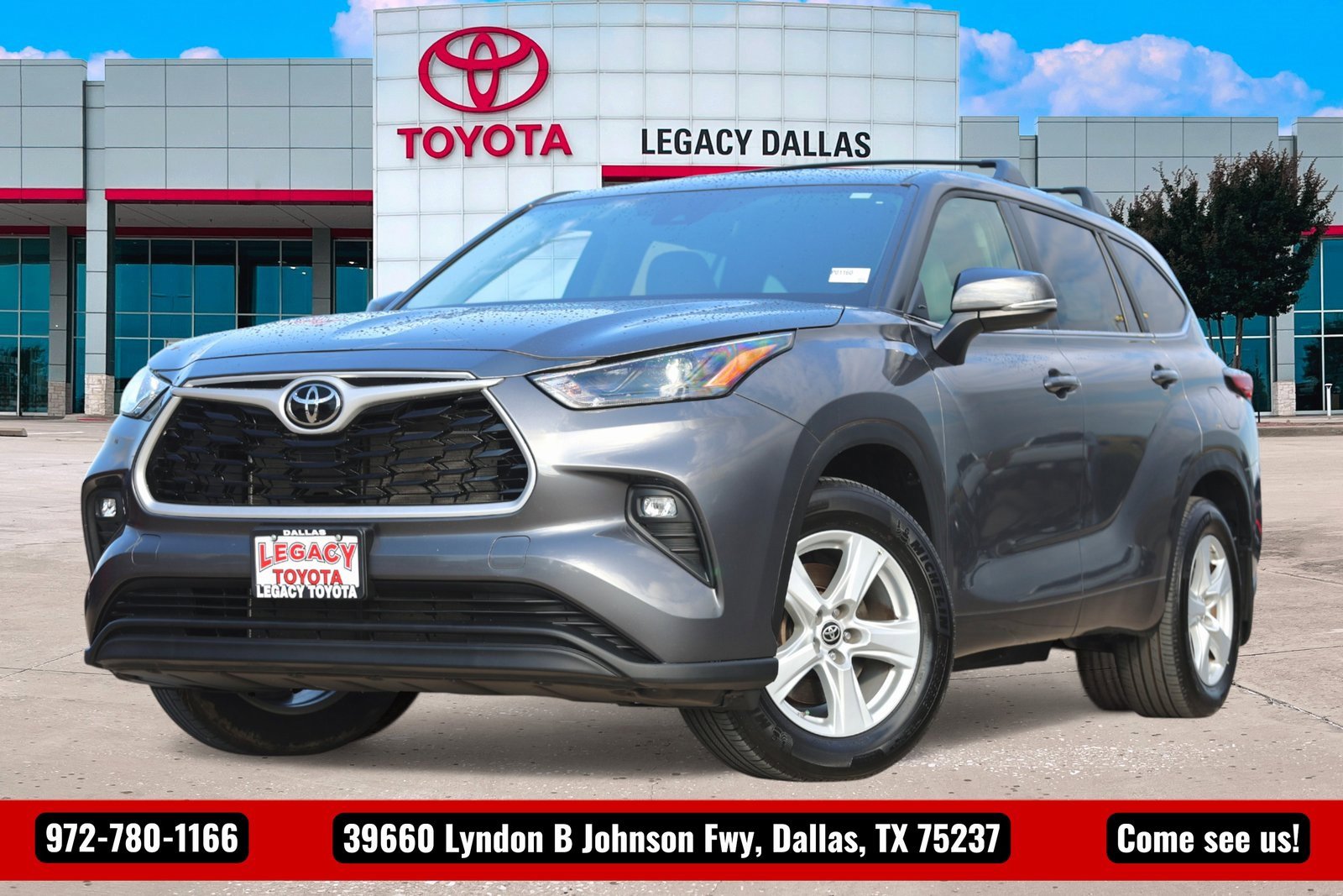 Used 2024 Toyota Highlander LE