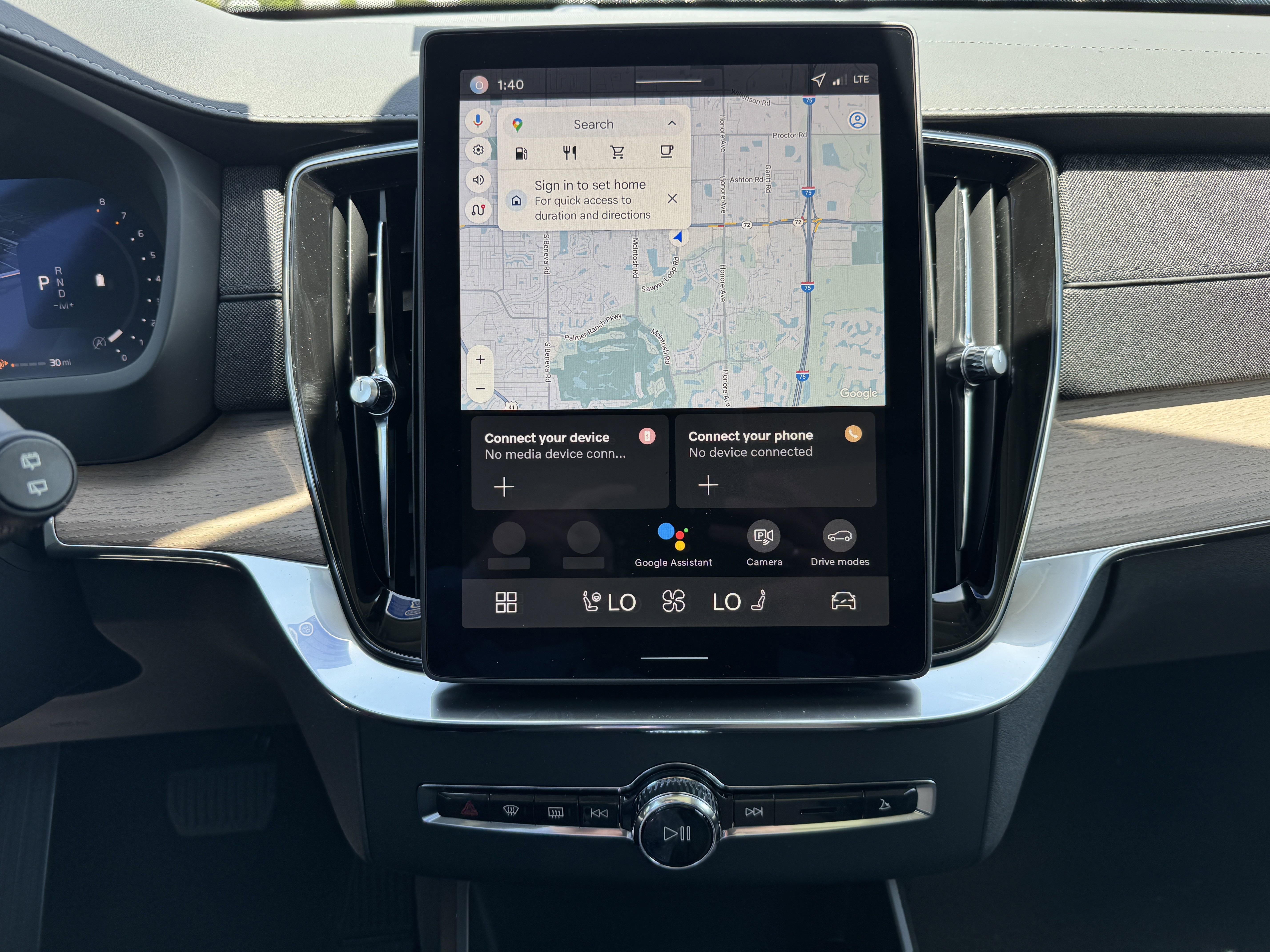 New 2026 Volvo XC90 B6 Core image 21