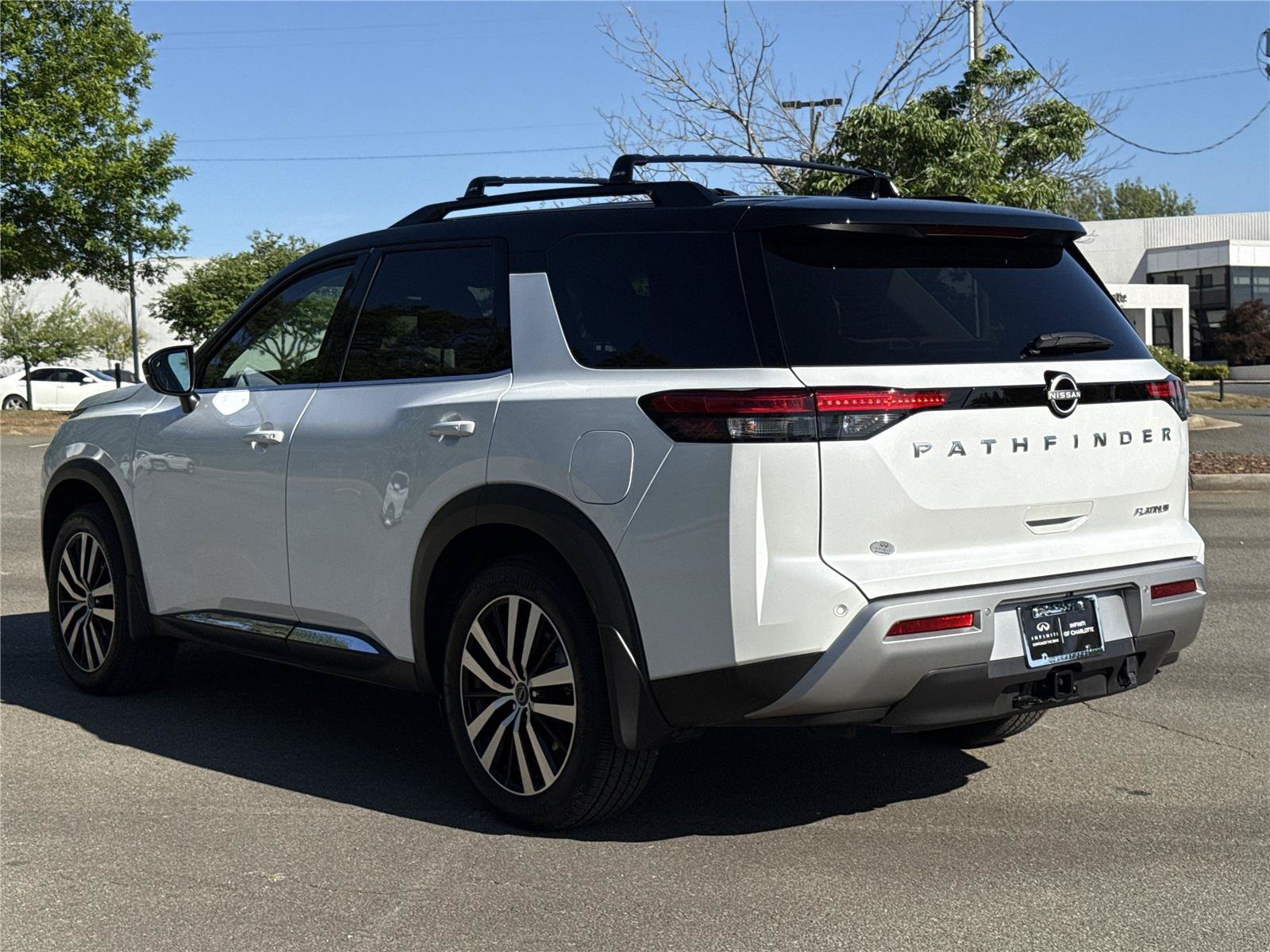 Used 2025 Nissan Pathfinder Platinum w/ Cargo Package FWD image 27