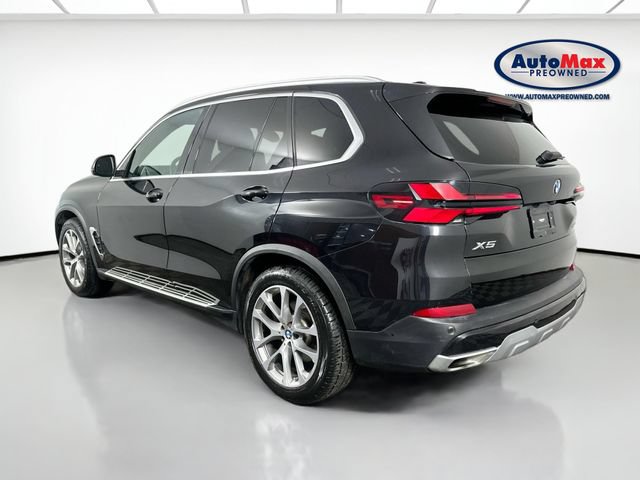 Used 2024 BMW X5 xDrive40i AWD/4WD image 6
