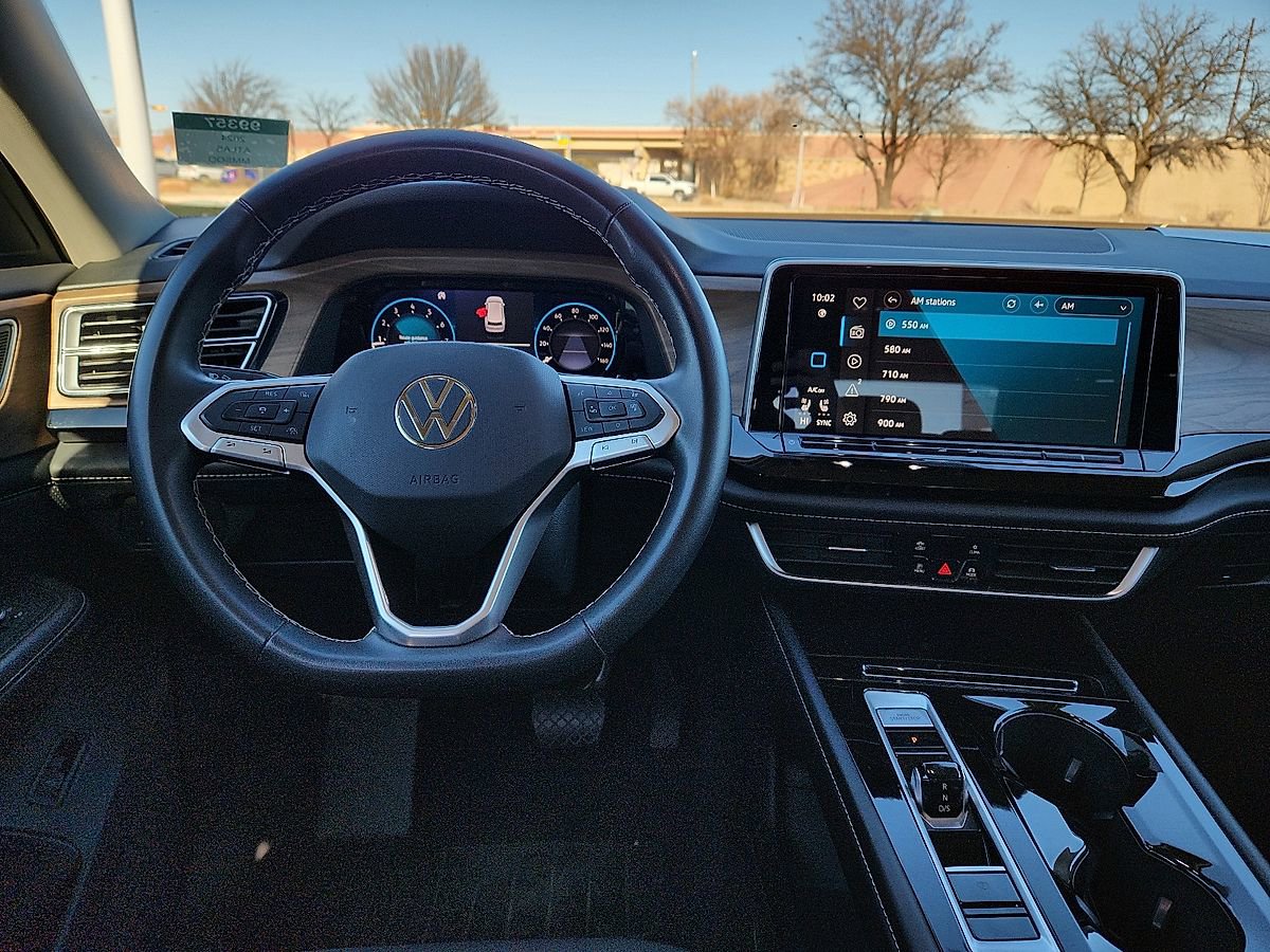 Used 2024 Volkswagen Atlas SE AWD/4WD image 6