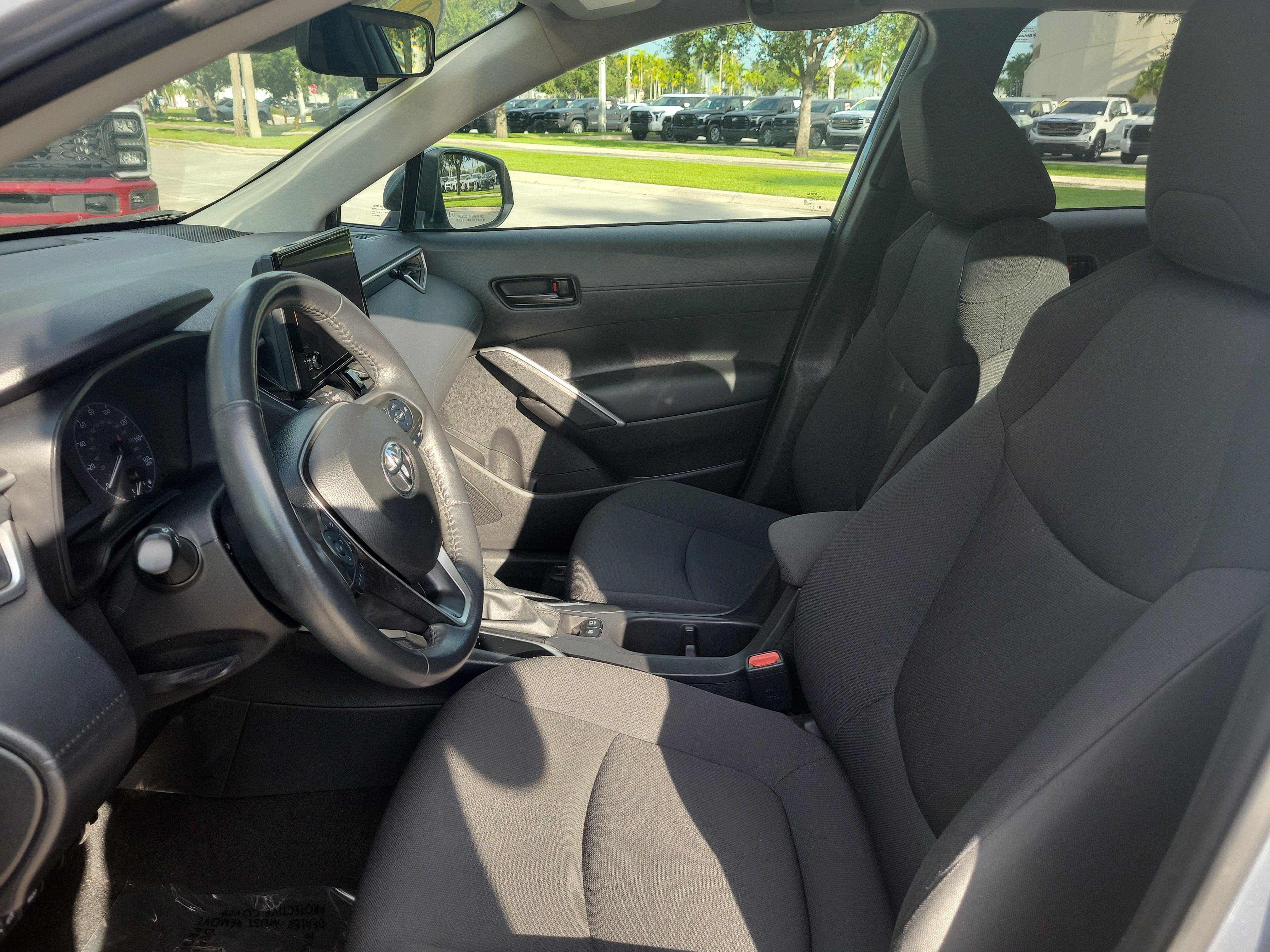 Used 2023 Toyota Corolla Cross LE FWD image 22