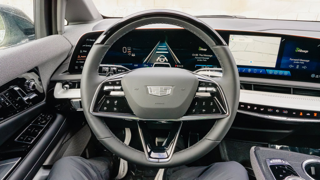 New 2027 Cadillac Optiq Luxury AWD/4WD image 17