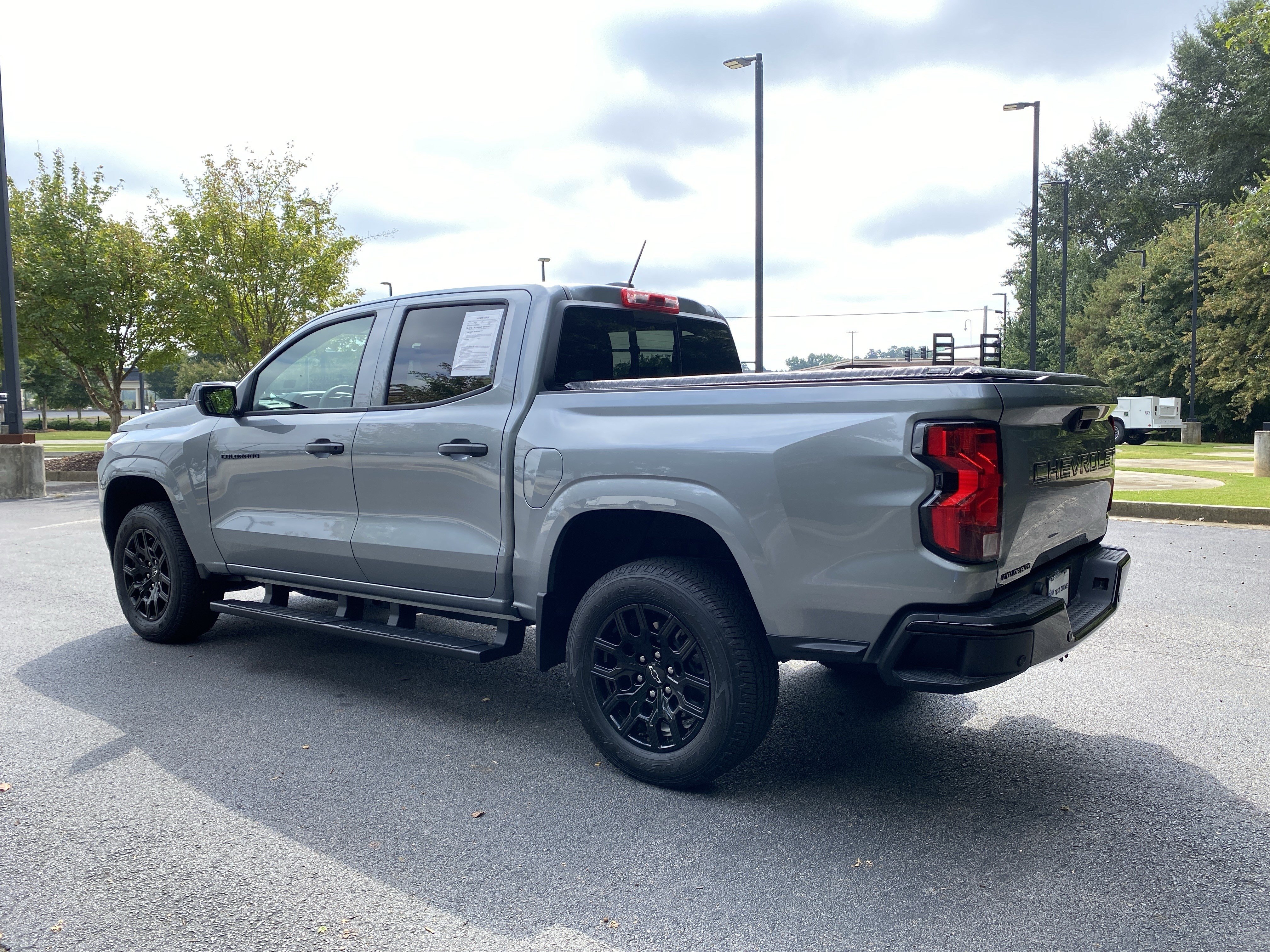 Used 2026 Chevrolet Colorado W/T RWD image 7