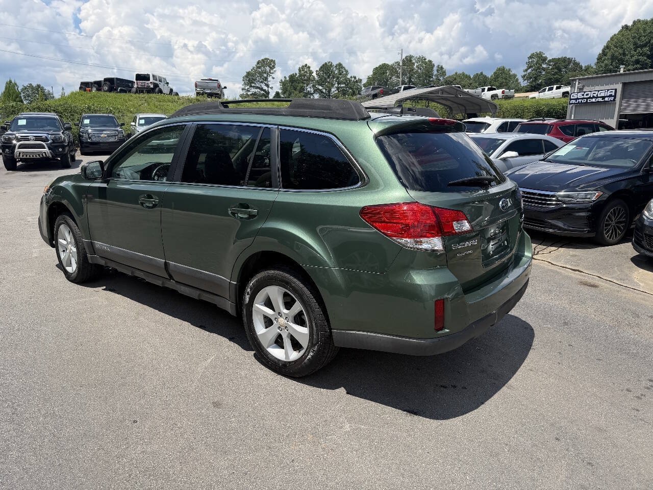Used 2014 Subaru Outback 2.5i Premium AWD/4WD image 7