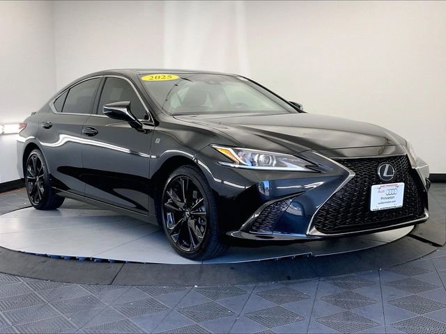 Used 2025 Lexus ES 300h F Sport w/ Technology Package