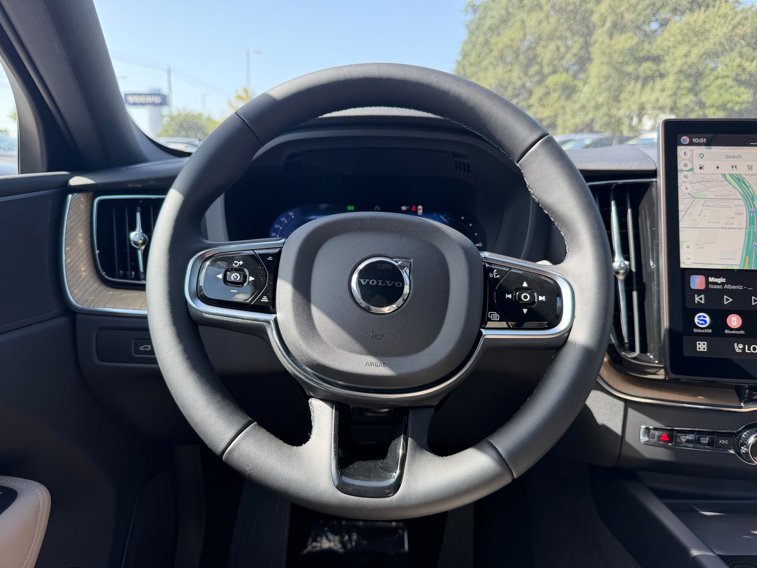 New 2026 Volvo XC60 T8 Plus w/ Protection Package Premier AWD/4WD image 14