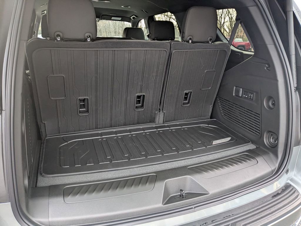 New 2026 GMC Yukon Elevation image 9