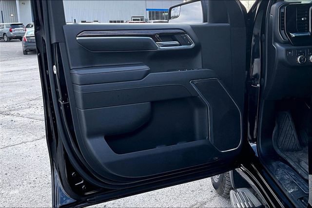 Used 2024 GMC Sierra 1500 Elevation w/ LPO, Elevation Black Package image 21