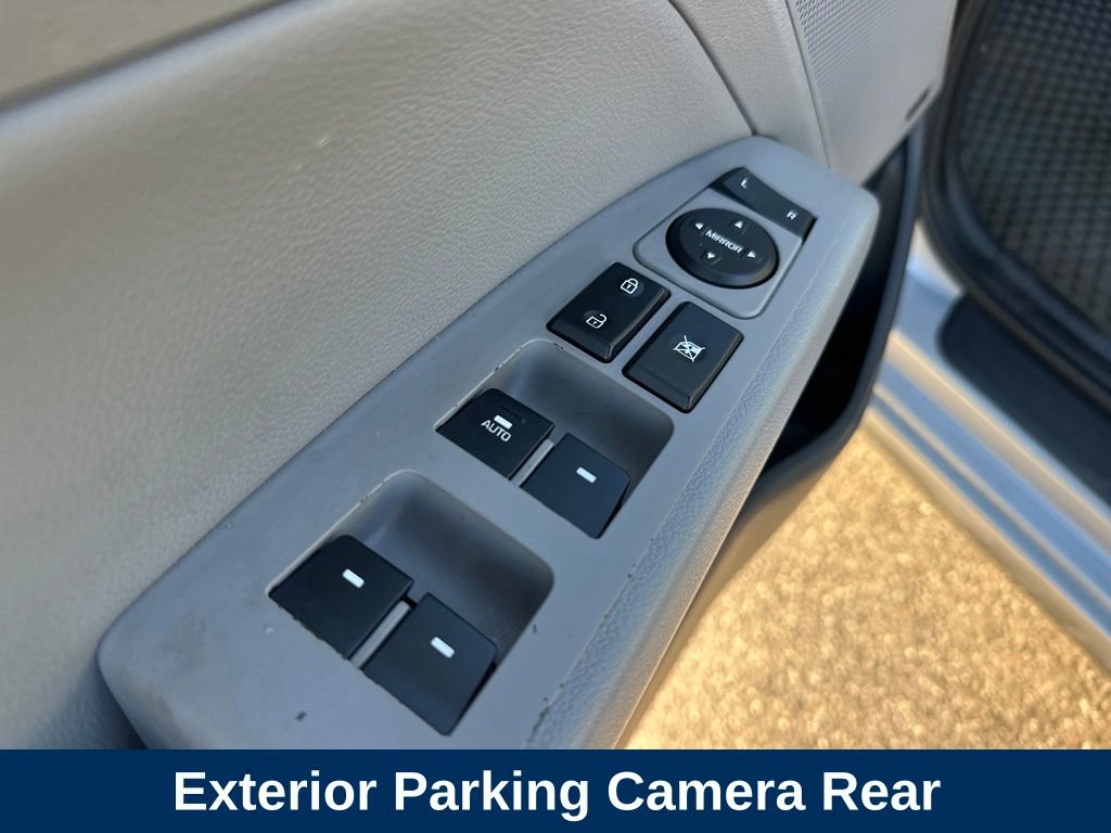 Used 2017 Hyundai Elantra Limited w/ Limited Tech Package 08 image 12