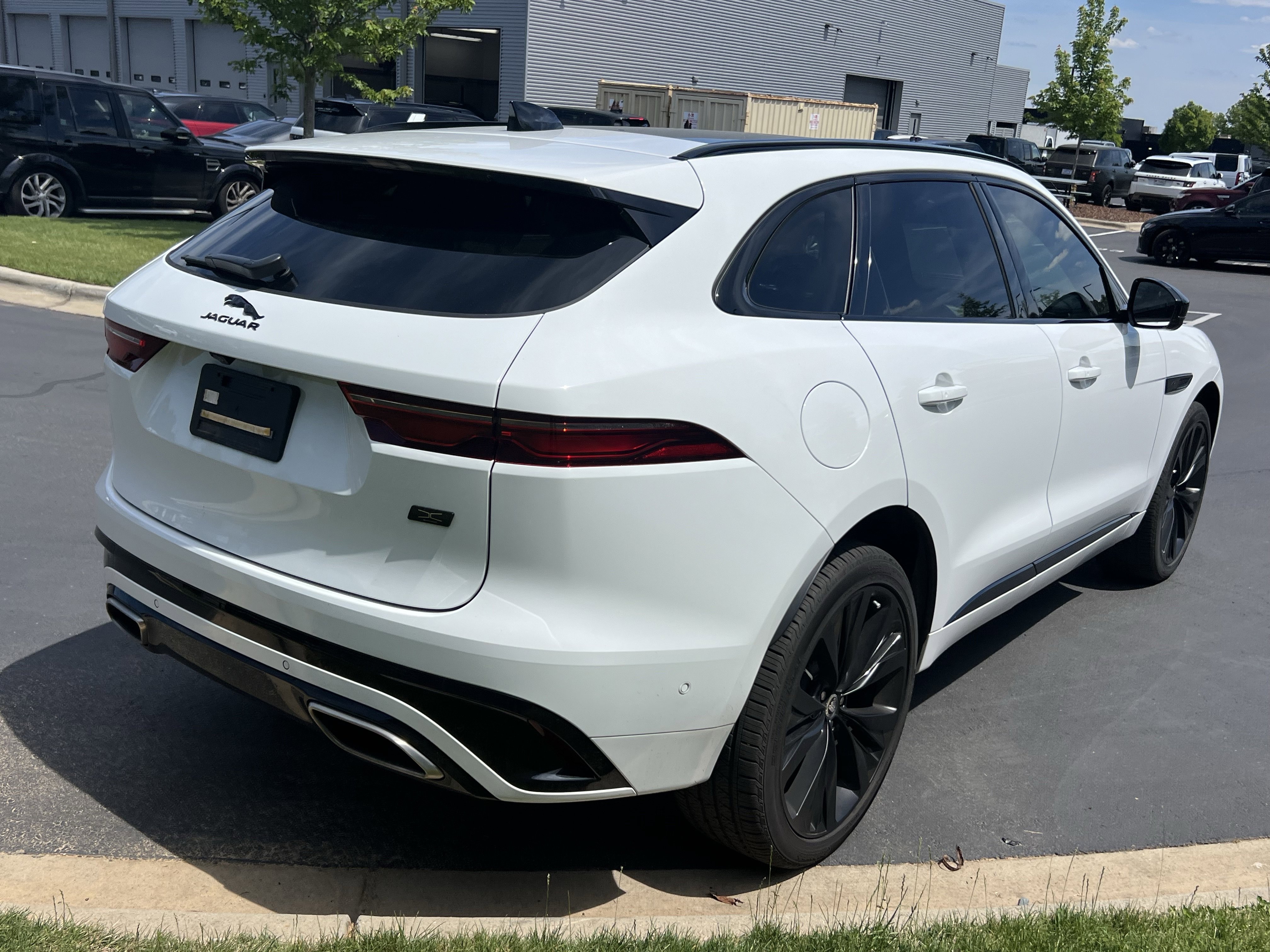 Used 2026 Jaguar F-PACE R-Dynamic S AWD/4WD image 6
