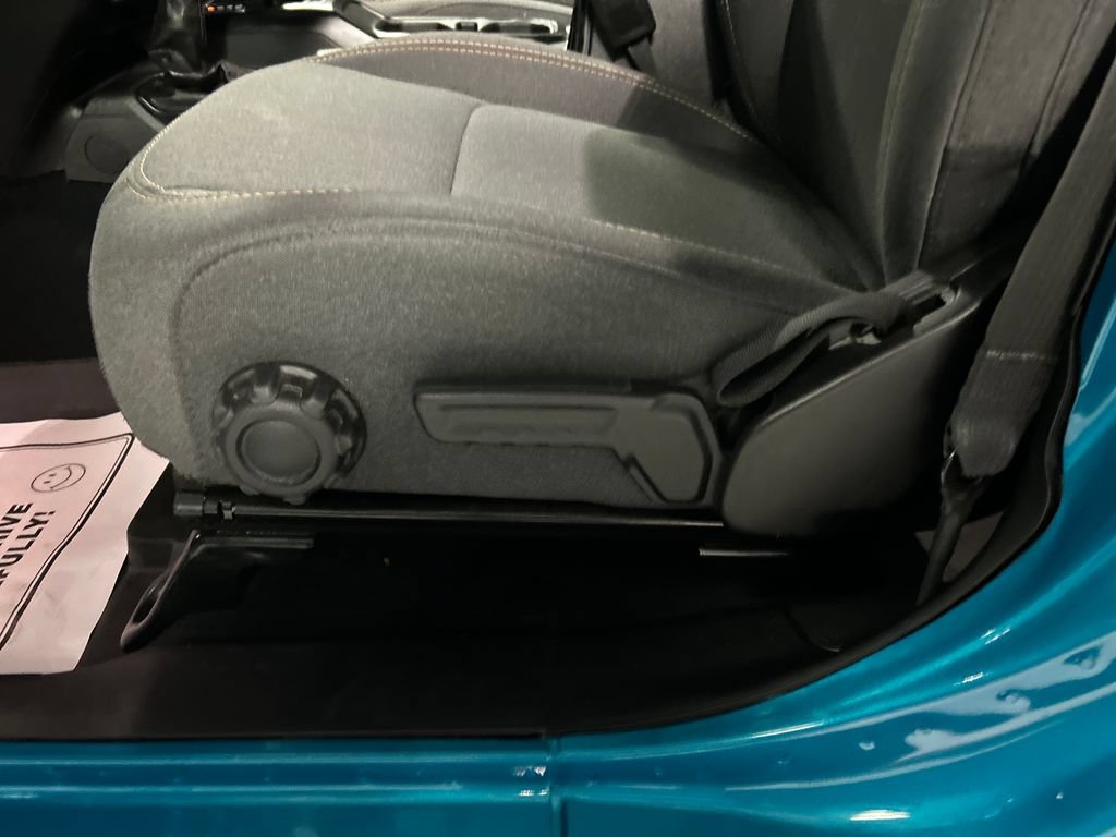 Used 2024 Jeep Wrangler Unlimited AWD/4WD image 13