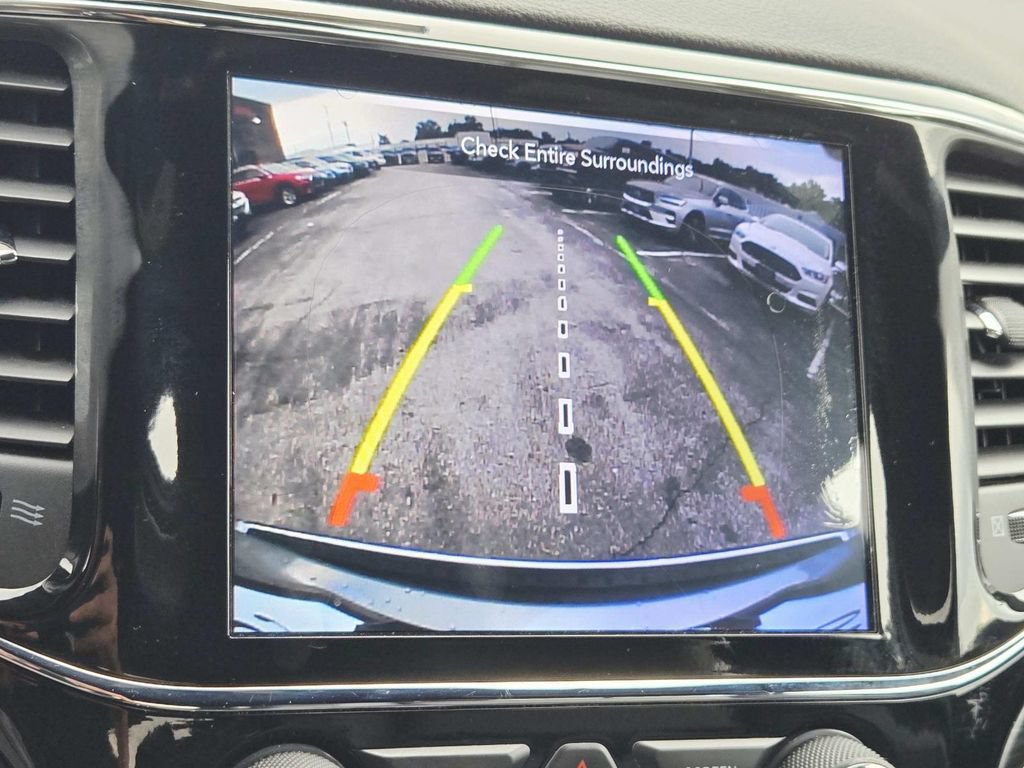 Certified 2020 Jeep Grand Cherokee Limited w/ Premium Lighting Group AWD/4WD image 27