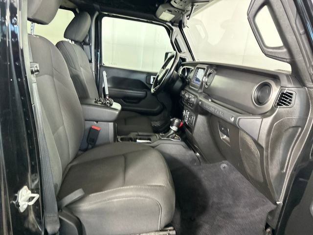 Used 2023 Jeep Wrangler Unlimited w/ Cold Weather Group AWD/4WD image 28
