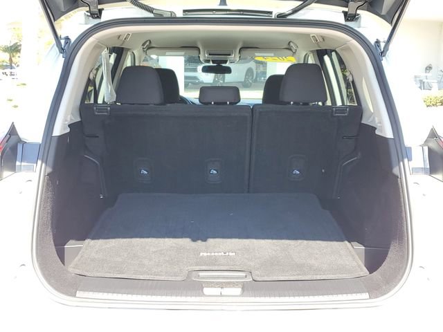 Used 2024 Nissan Rogue S image 7