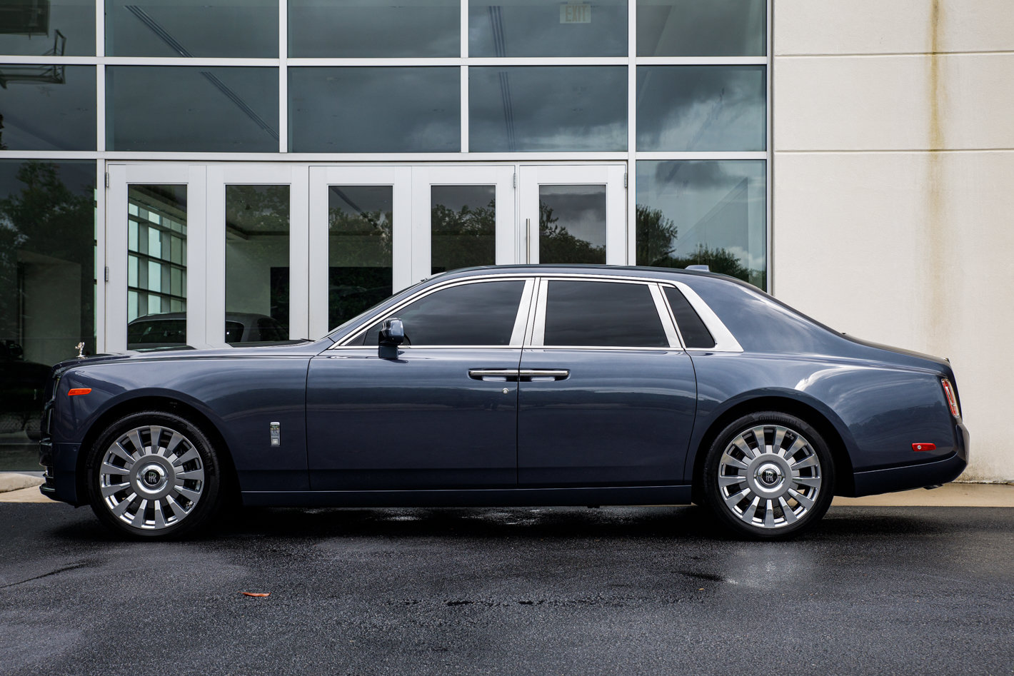 Certified 2020 Rolls-Royce Phantom Sedan RWD image 7