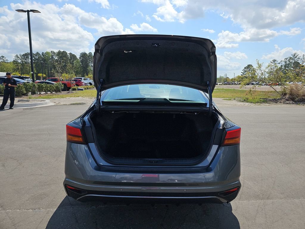 Used 2025 Nissan Altima 2.5 SV image 16