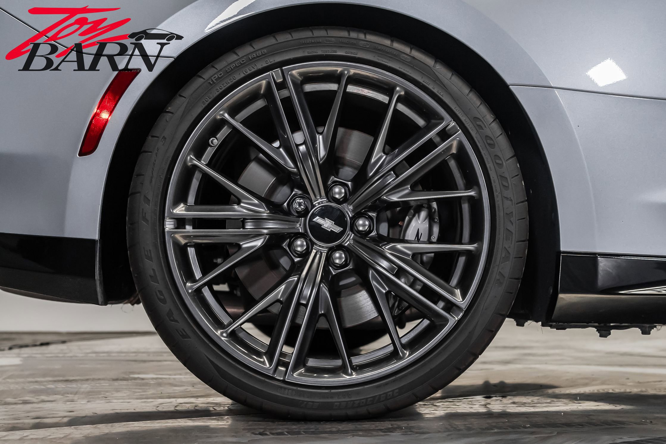 Used 2018 Chevrolet Camaro ZL1 image 25