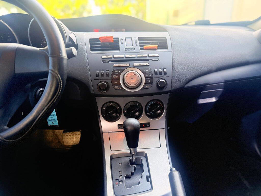 Used 2011 MAZDA MAZDA3 i Sport image 14
