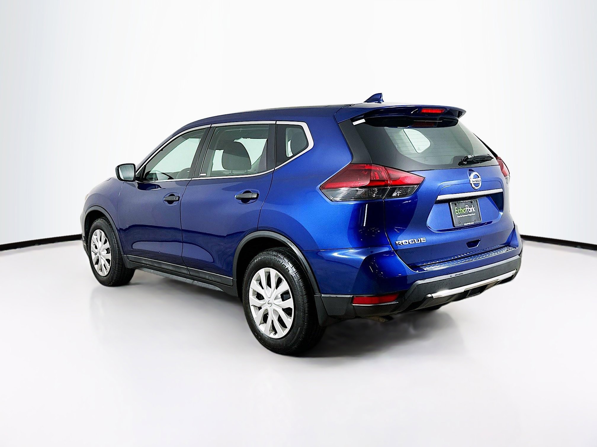 Used 2020 Nissan Rogue S FWD image 5