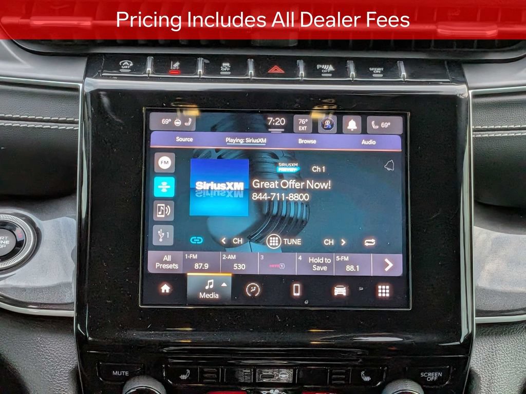 Used 2022 Jeep Grand Cherokee L Laredo w/ Luxury Tech Group I AWD/4WD image 19