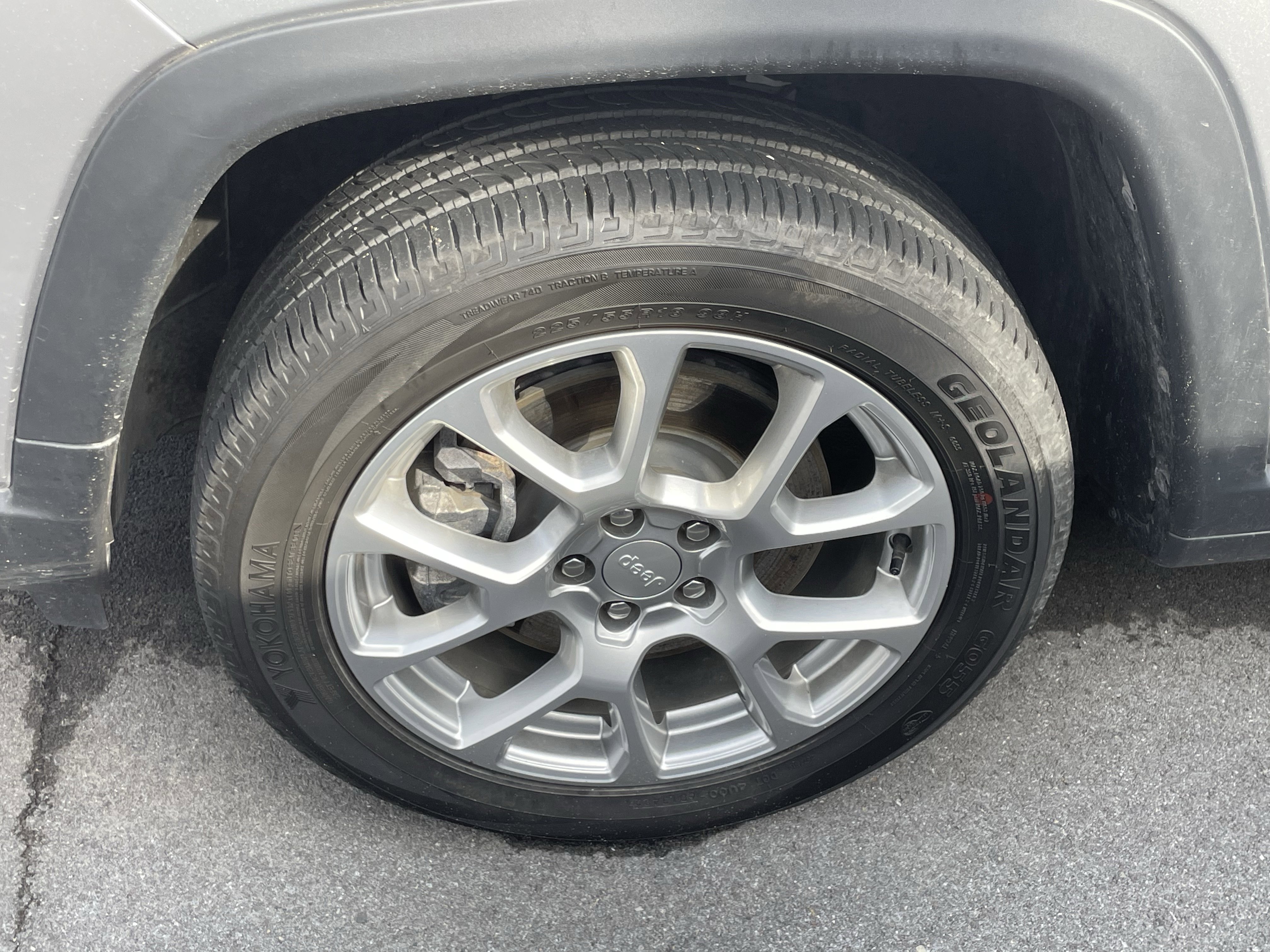 Used 2023 Jeep Compass Latitude image 12