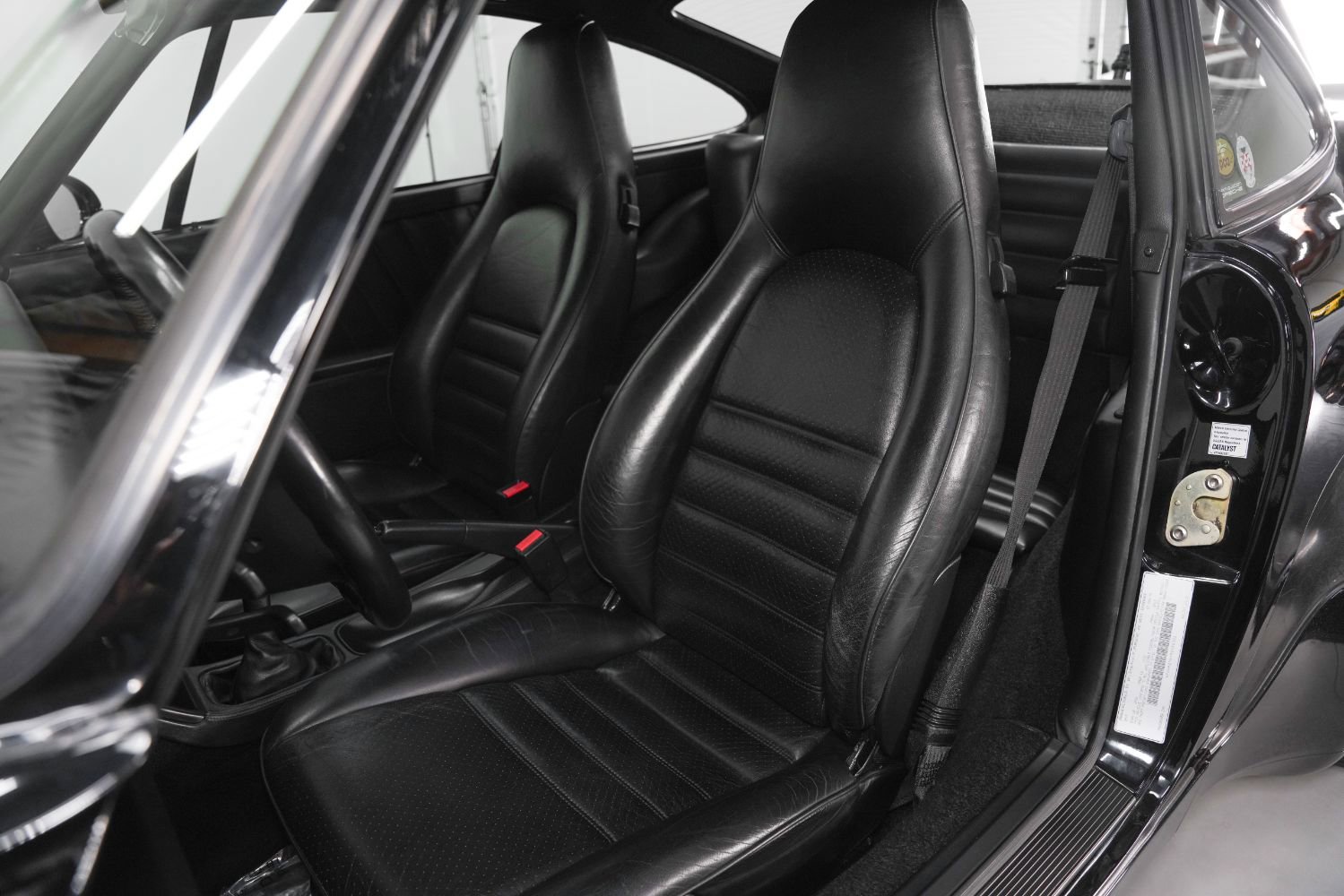 Used 1991 Porsche 911 Turbo image 41