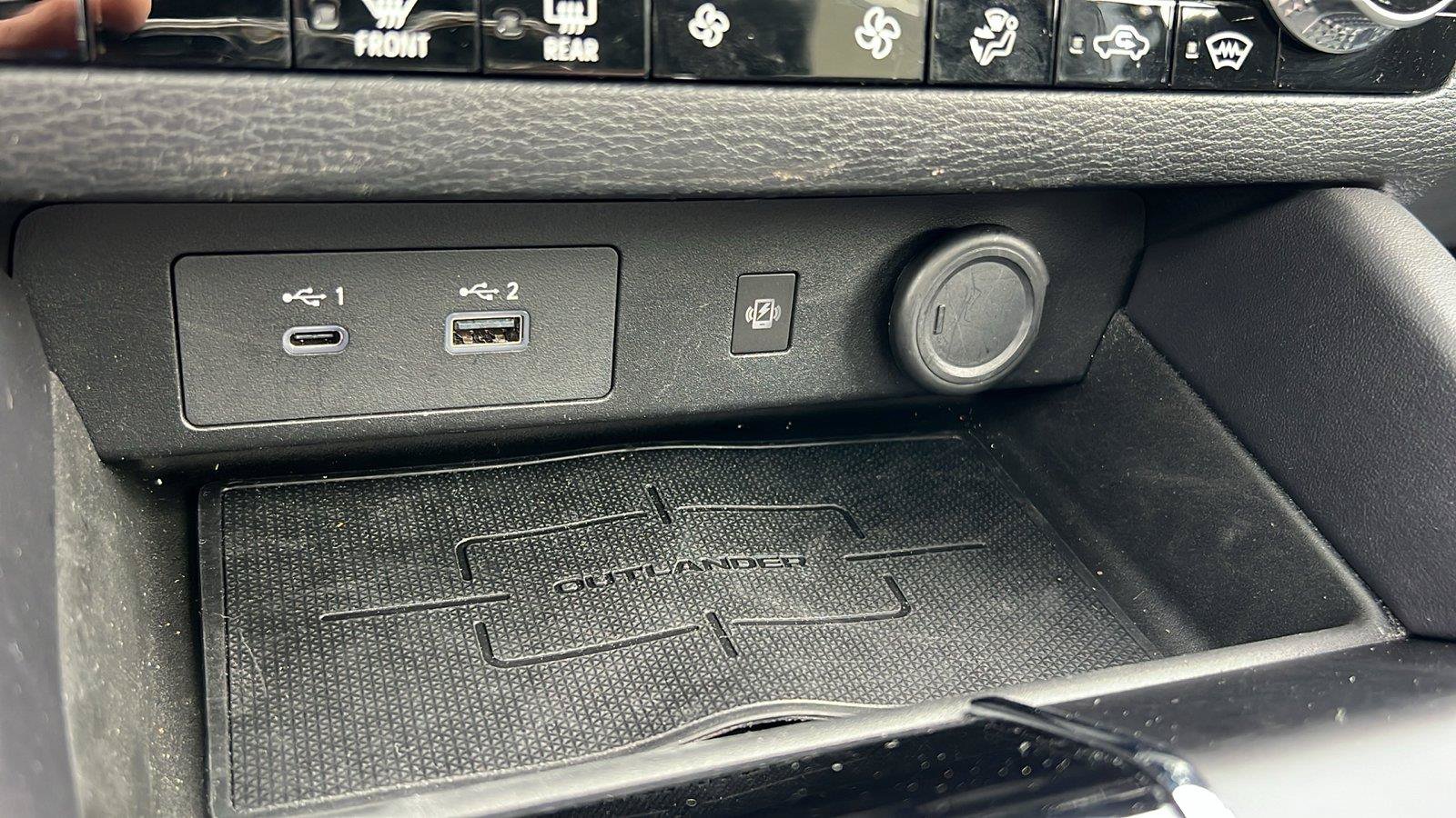 Used 2024 Mitsubishi Outlander SE AWD/4WD image 25