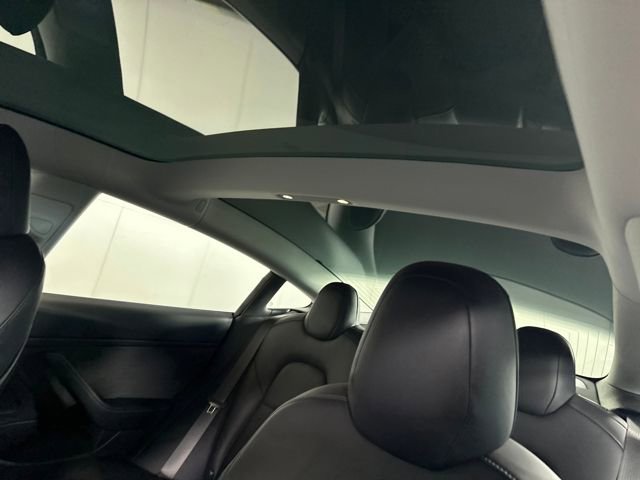 Used 2018 Tesla Model 3 Long Range image 12
