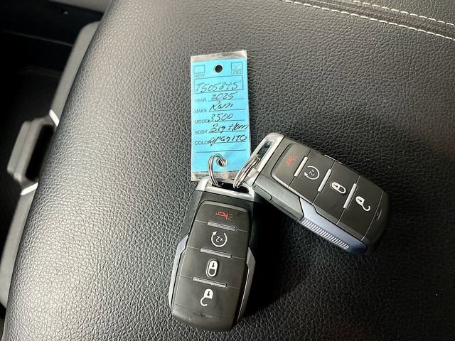 Used 2025 RAM 3500 Big Horn image 28