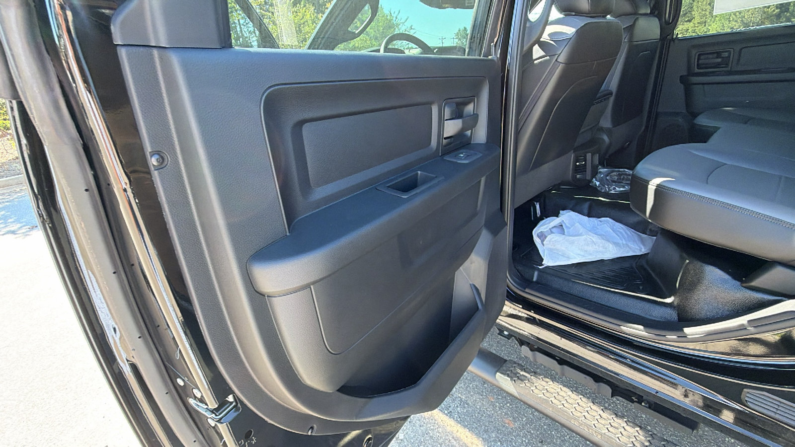 New 2026 RAM 5500 Tradesman w/ Chrome Appearance Group AWD/4WD image 18