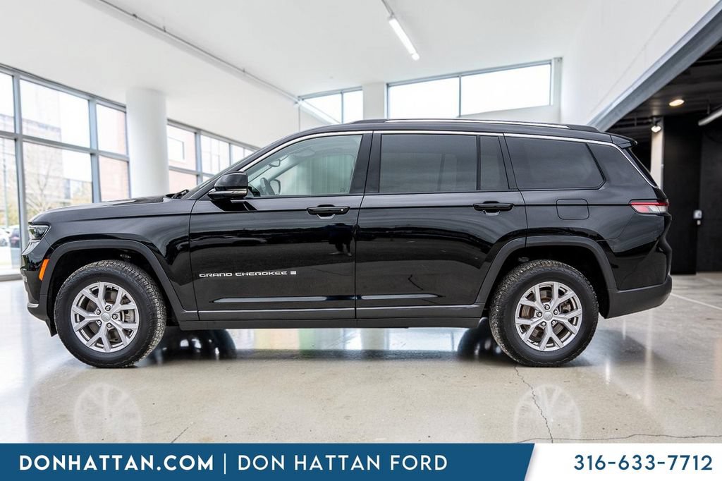 Used 2022 Jeep Grand Cherokee L Limited w/ Trailer Tow Group (B) AWD/4WD image 2