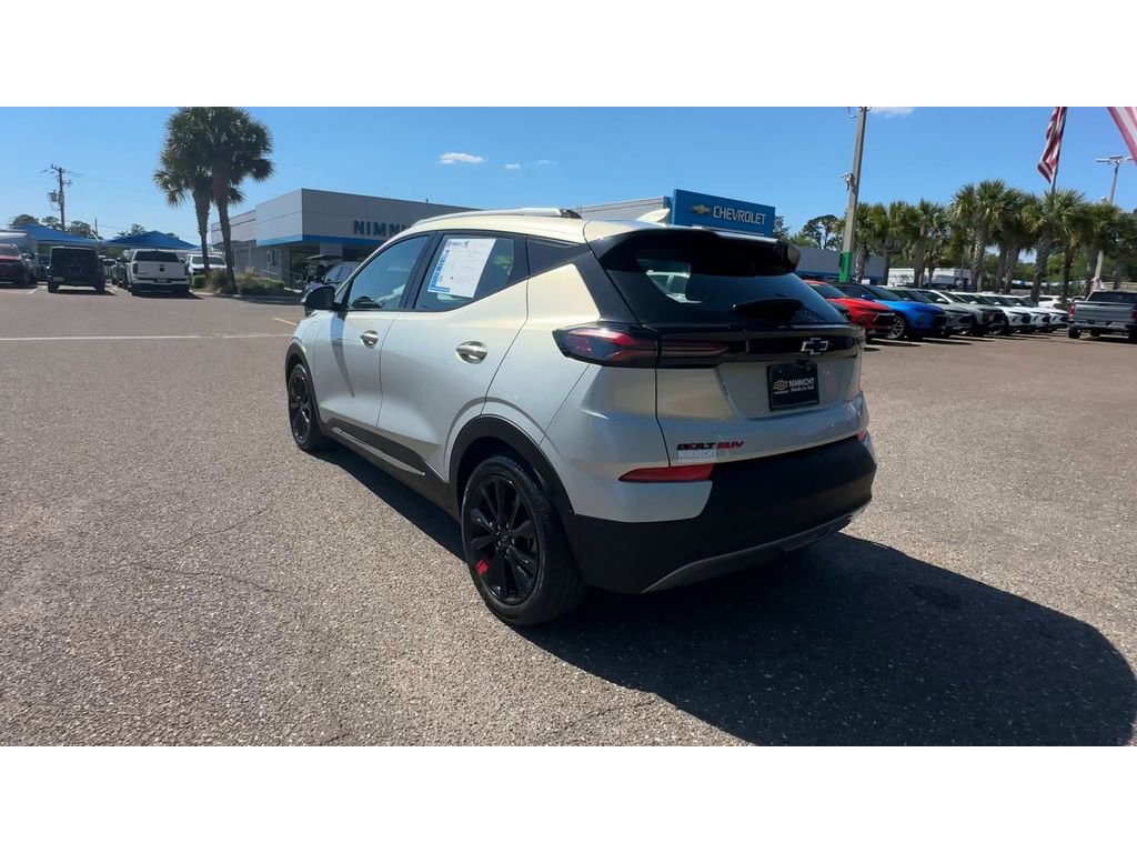 Used 2023 Chevrolet Bolt EUV Premier w/ Sun & Sound Package image 4