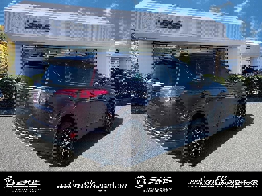 Used 2016 Toyota RAV4 SE w/ Advanced Technology Package AWD/4WD image 5