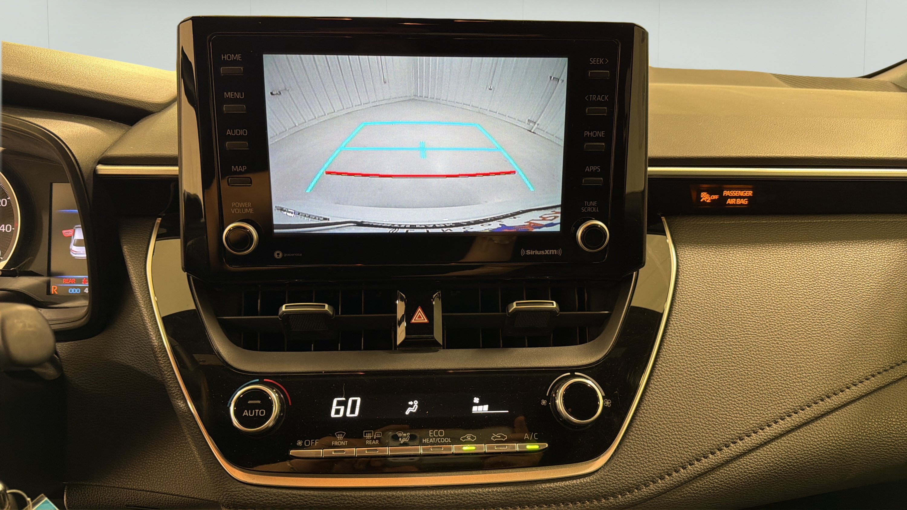 Used 2022 Toyota Corolla SE FWD image 16