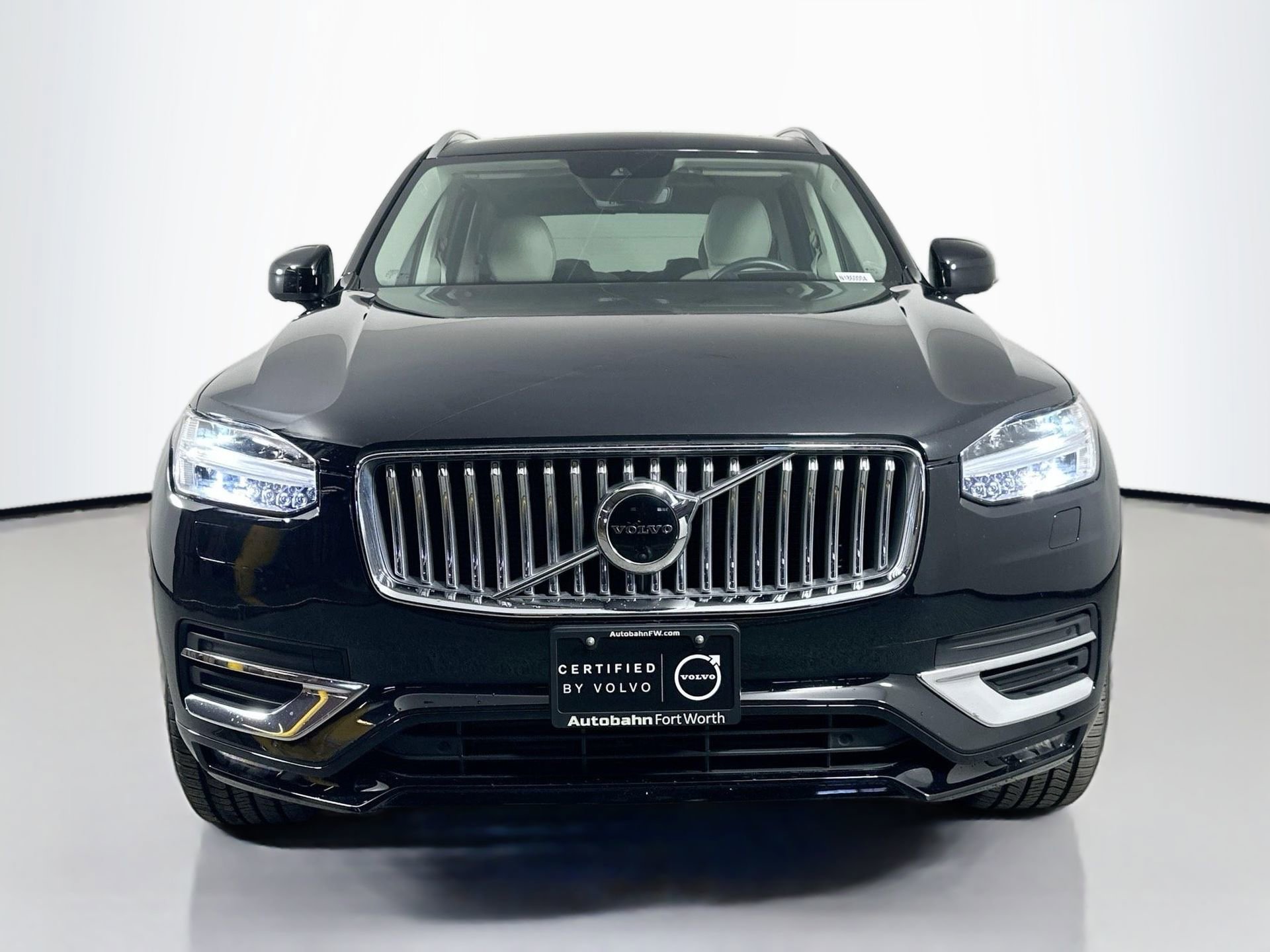 Certified 2022 Volvo XC90 T6 Inscription w/ Advanced Package image 2