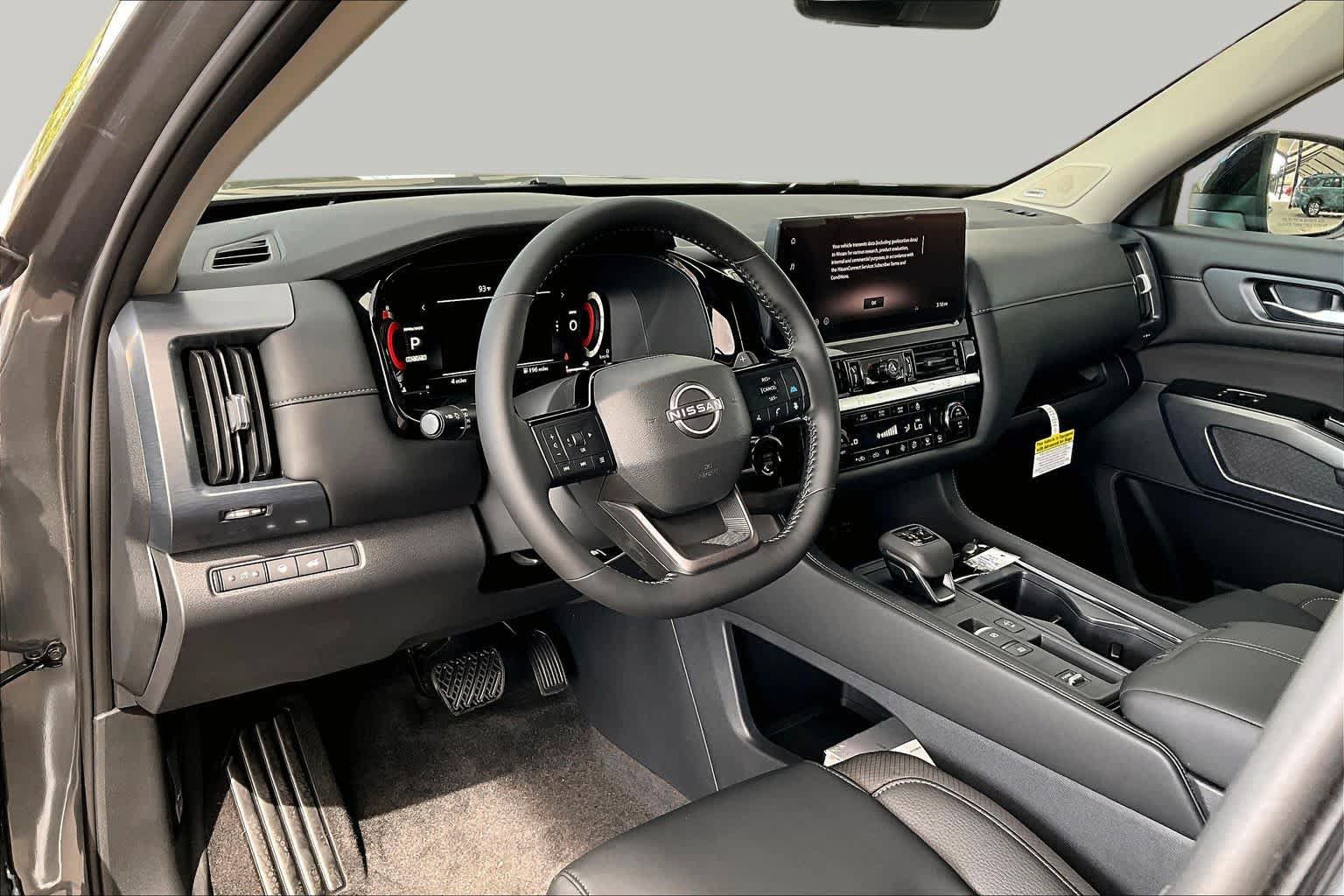 New 2026 Nissan Pathfinder SL FWD image 10