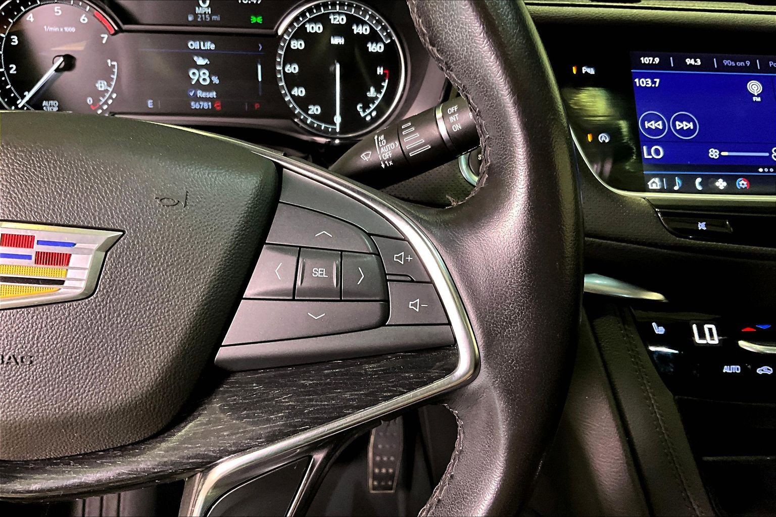 Used 2022 Cadillac XT5 Premium Luxury FWD image 12