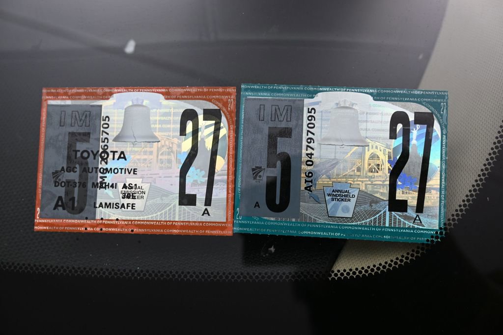 Used 2014 Toyota Avalon Limited image 6