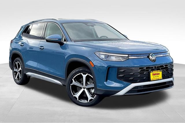 New 2025 Volkswagen Tiguan SE
