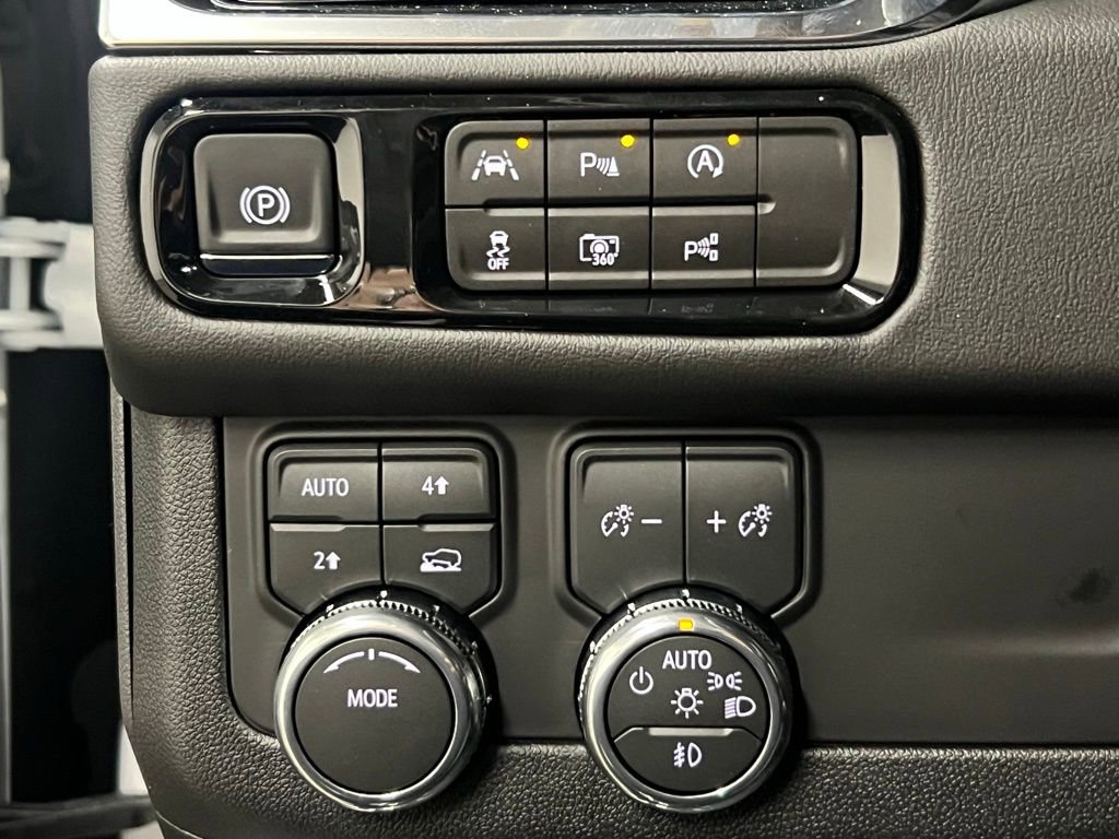 New 2026 GMC Yukon XL Elevation w/ LPO, Floor Liner Package image 15