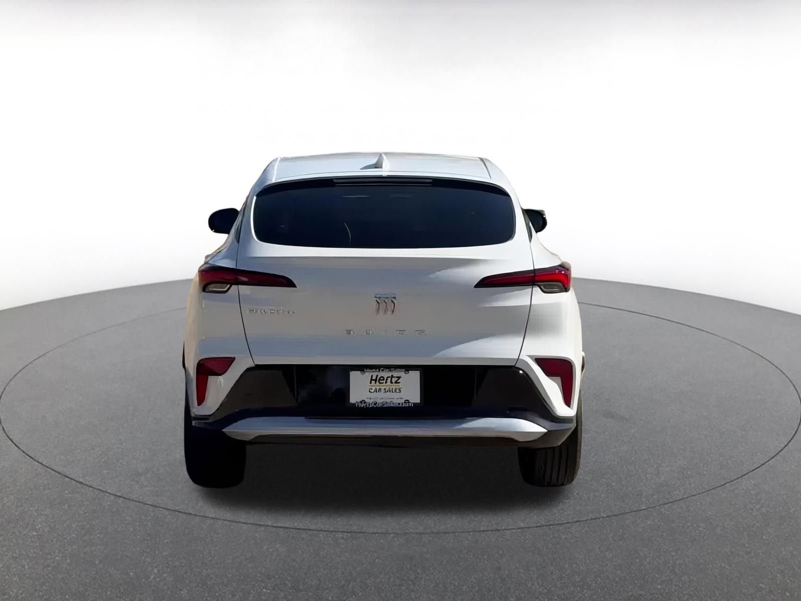 Used 2025 Buick Envista Sport Touring image 12